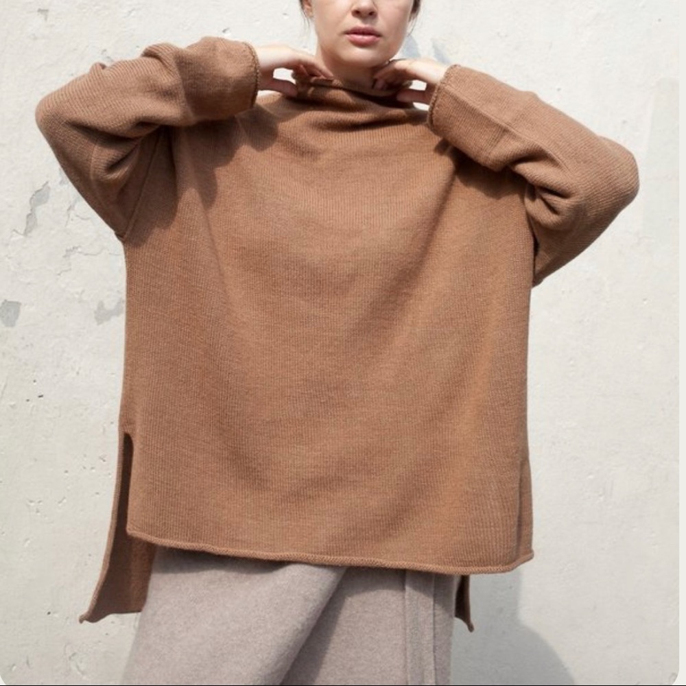 Lauren Manoogian Rollneck oversized sweater in camel